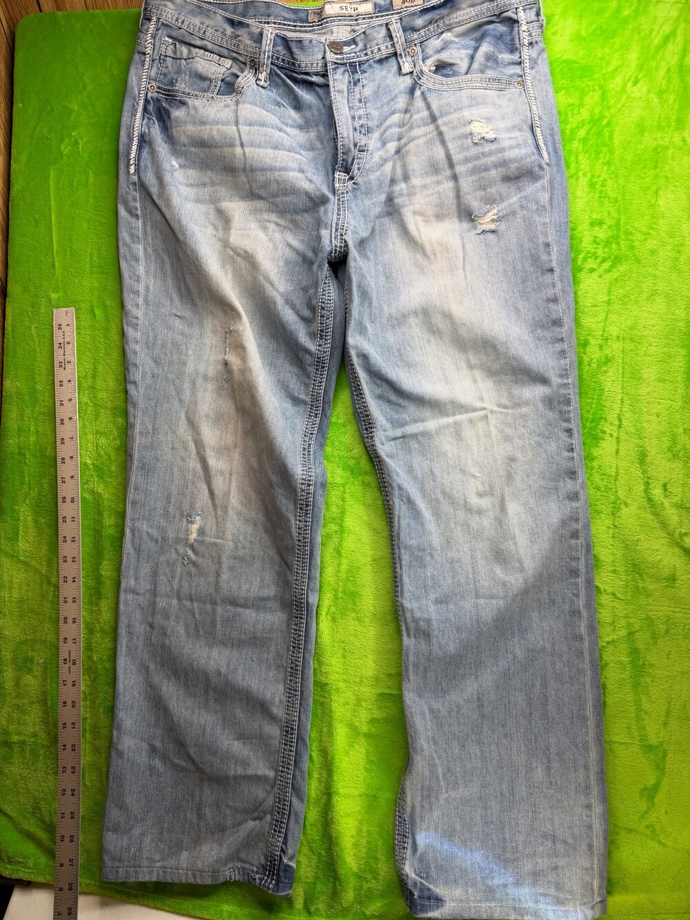 BKE Seth Bootcut Jeans Mens 40x32 Distressed Light Wash Denim